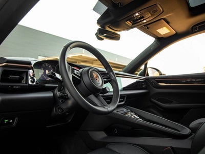2025 Porsche Macan Electric