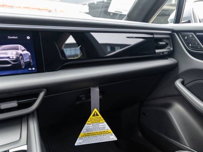 2025 Porsche Macan Electric Macan Electric