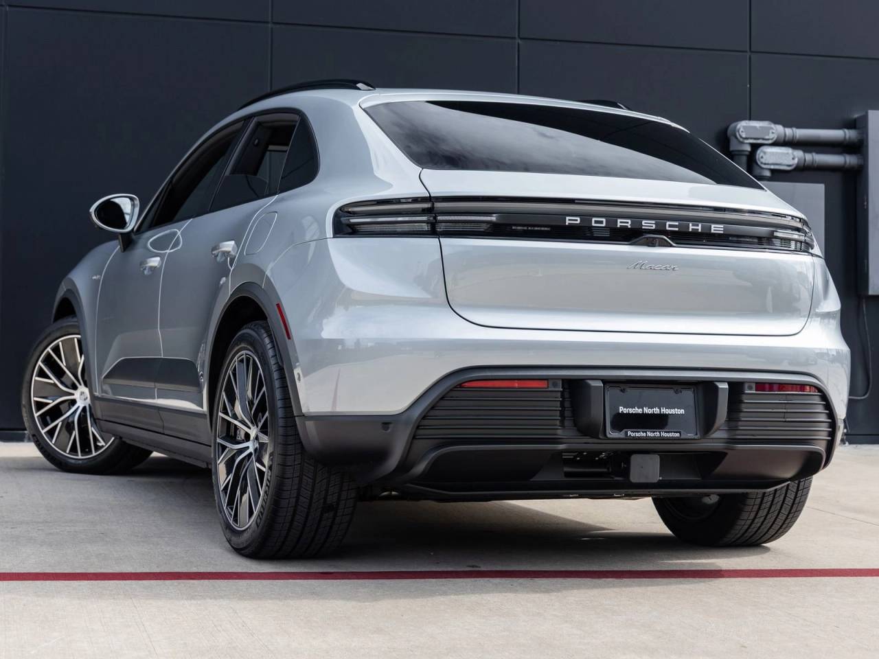 2025 Porsche Macan Electric Macan Electric