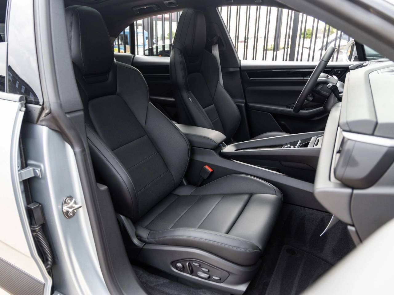 2025 Porsche Macan Electric Macan Electric