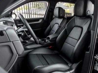 2025 Porsche Cayenne E-Hybrid