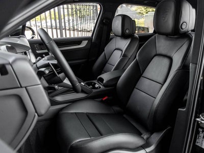 2025 Porsche Cayenne E-Hybrid