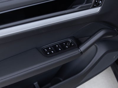 2025 Porsche Cayenne E-Hybrid
