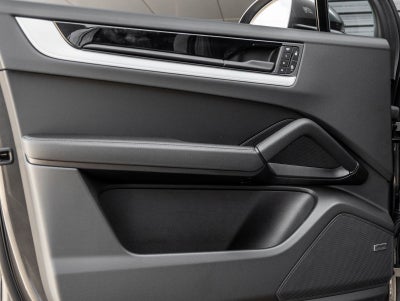 2025 Porsche Cayenne E-Hybrid