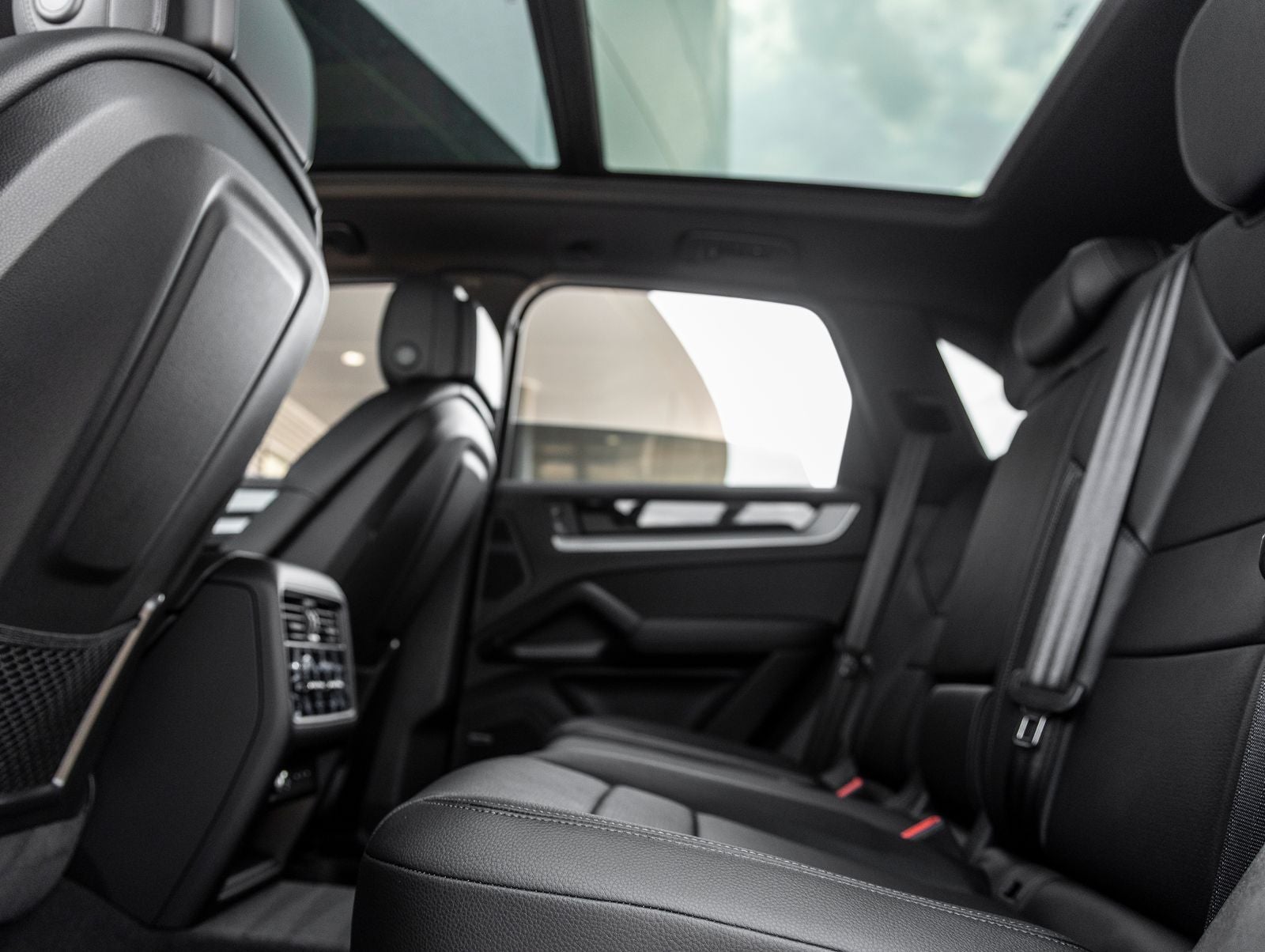 2025 Porsche Cayenne E-Hybrid