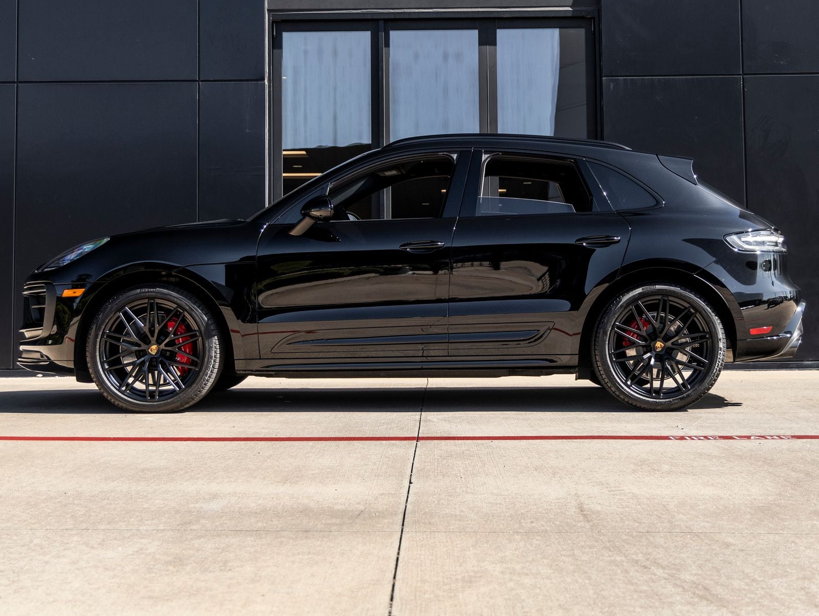 2025 Porsche Macan Macan GTS