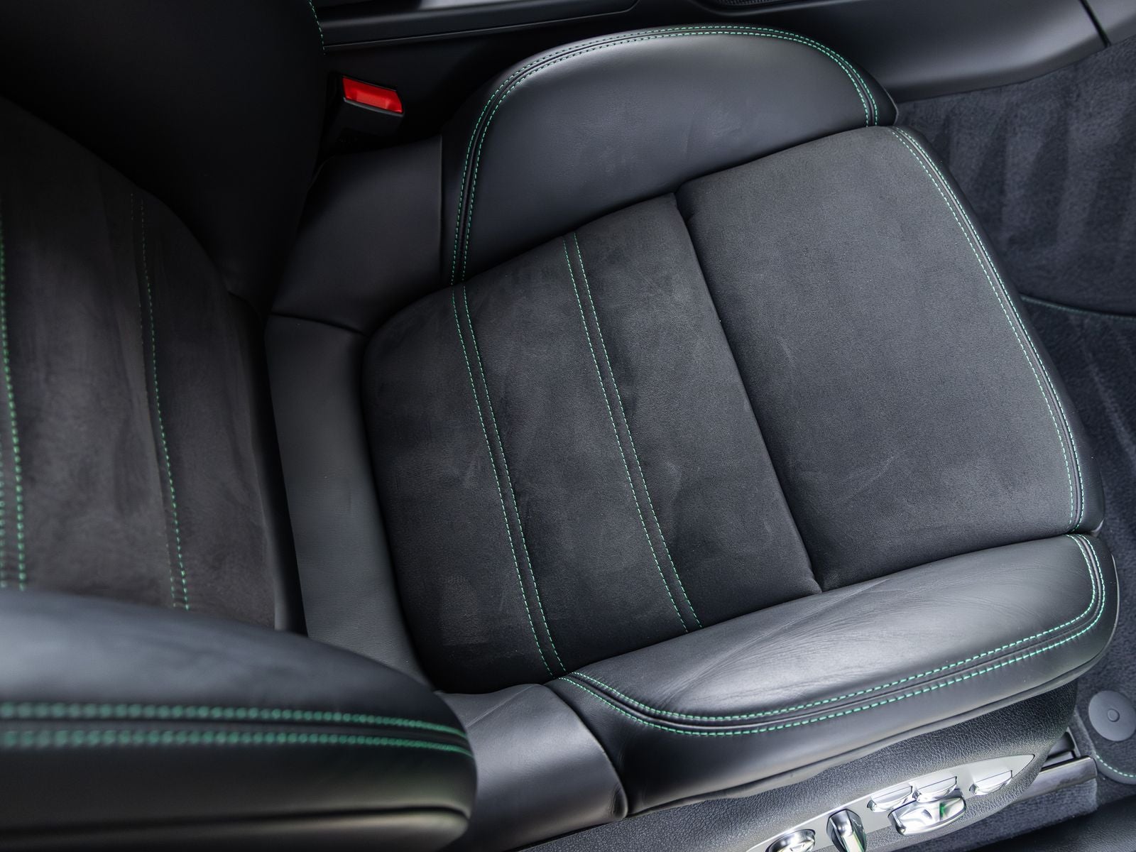 2023 Porsche Macan GTS