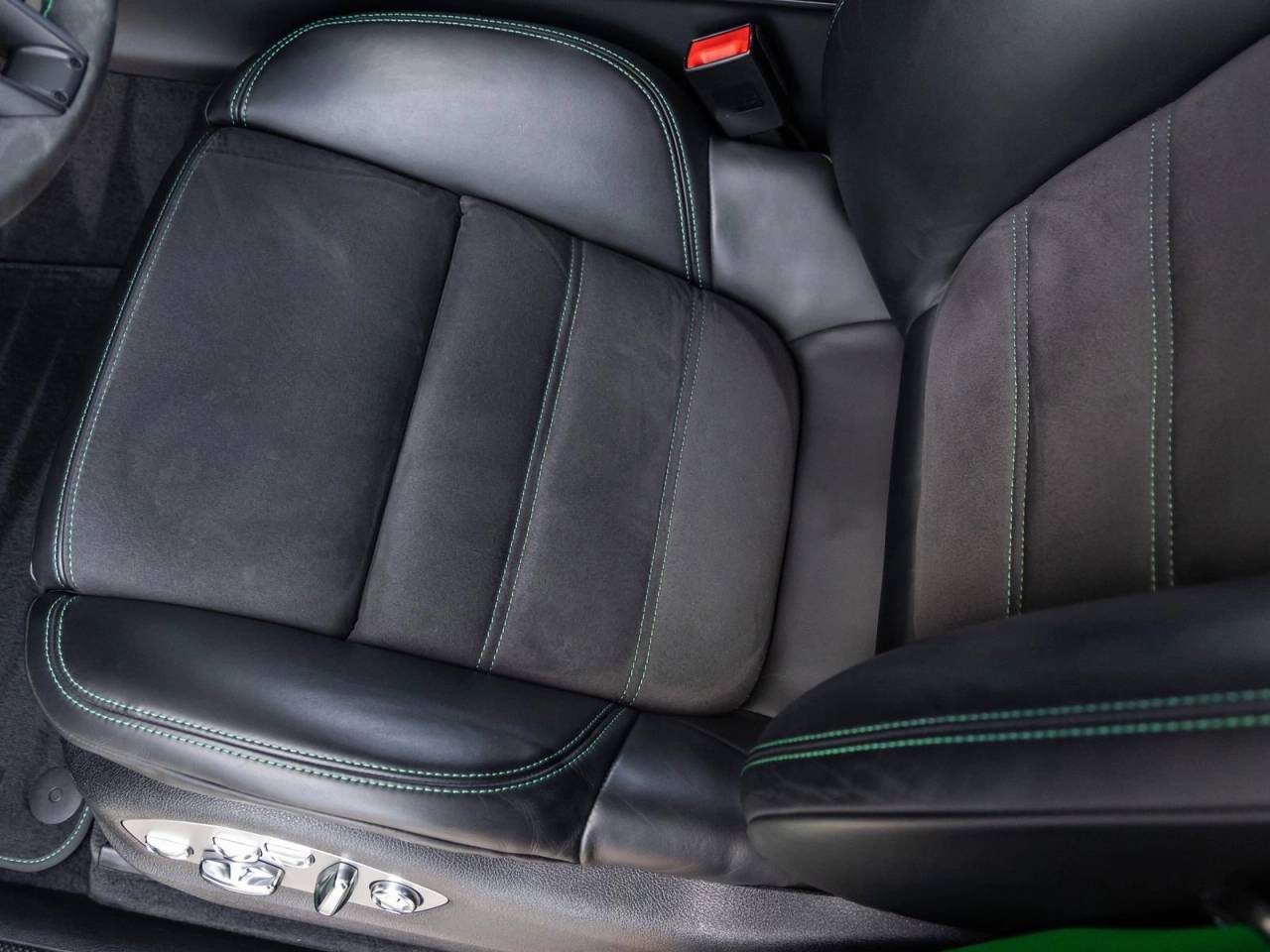 2023 Porsche Macan GTS