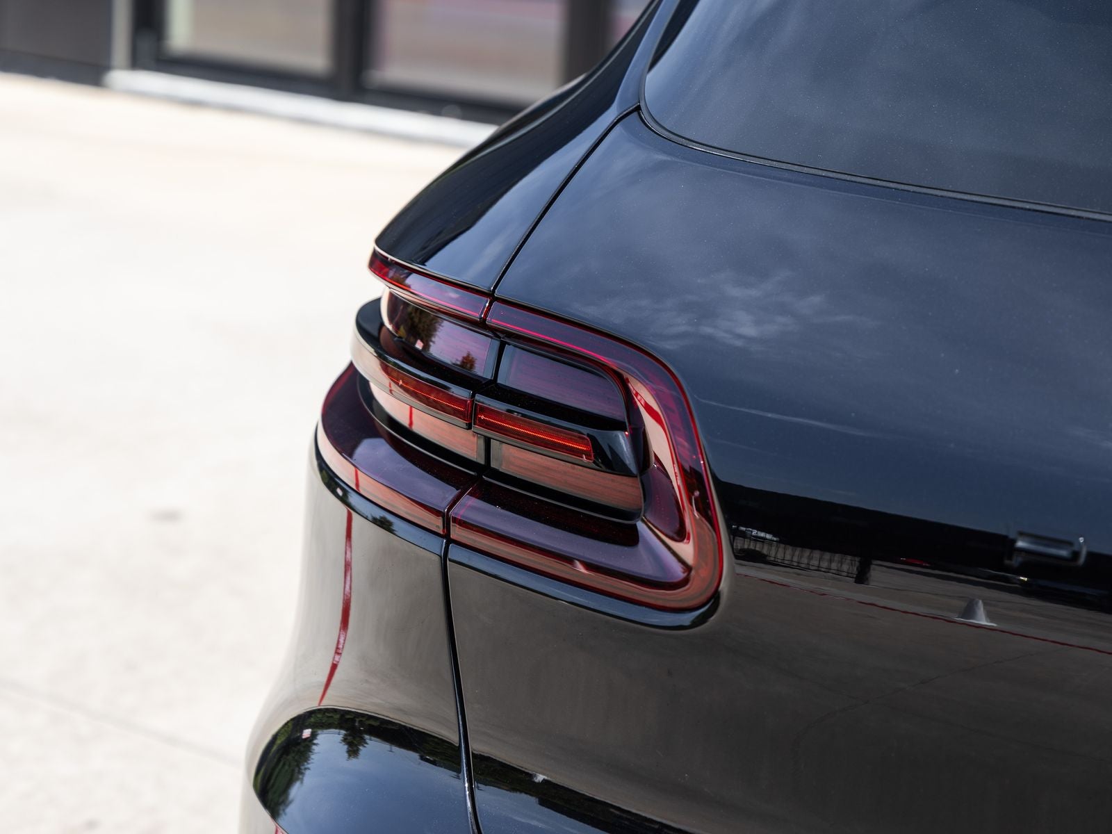 2017 Porsche Macan Turbo w/ Performance Package