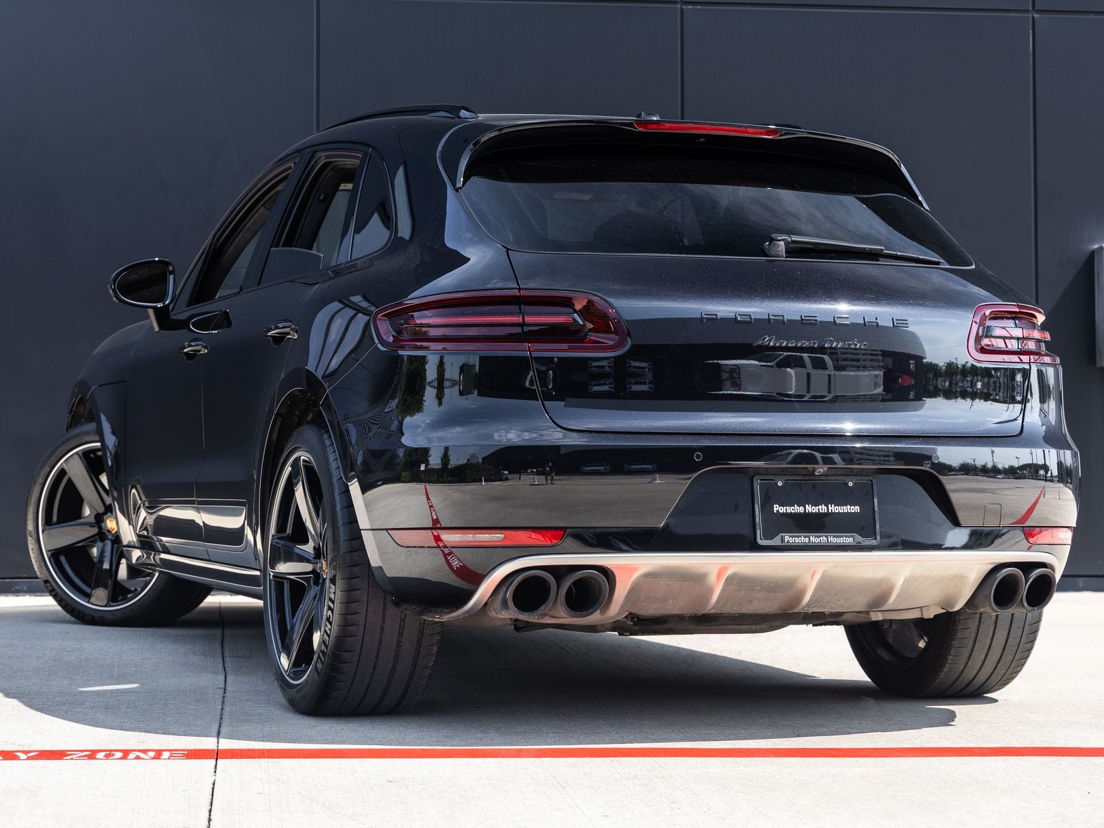2017 Porsche Macan Turbo w/ Performance Package