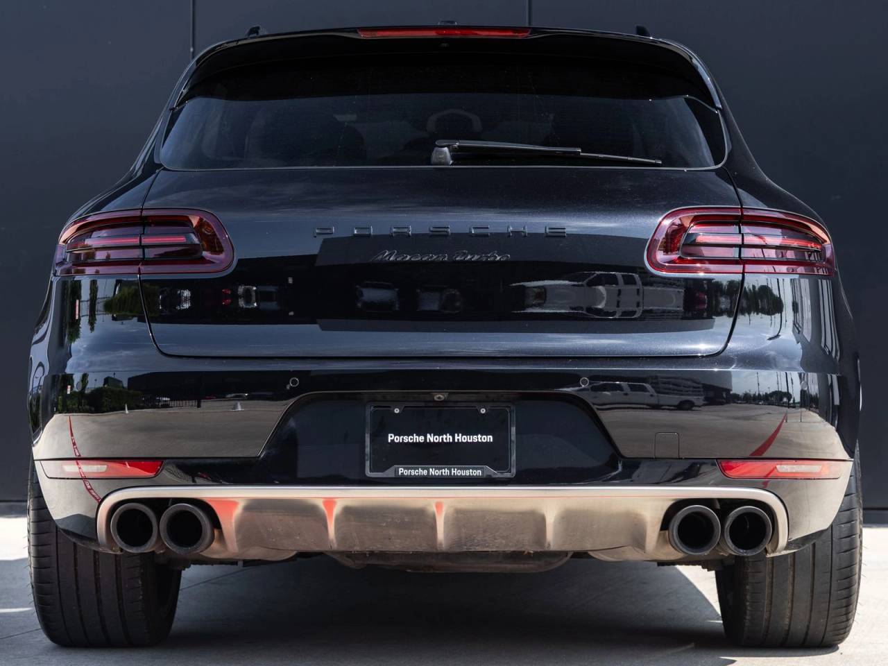 2017 Porsche Macan Turbo w/ Performance Package