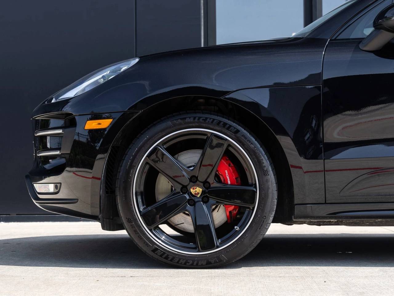 2017 Porsche Macan Turbo w/ Performance Package
