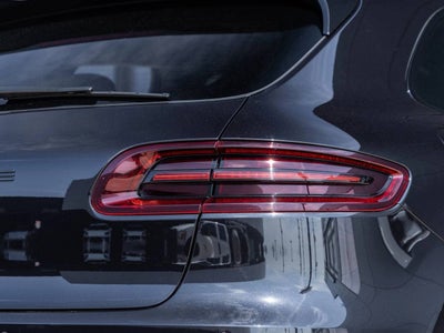 2017 Porsche Macan Turbo w/ Performance Package