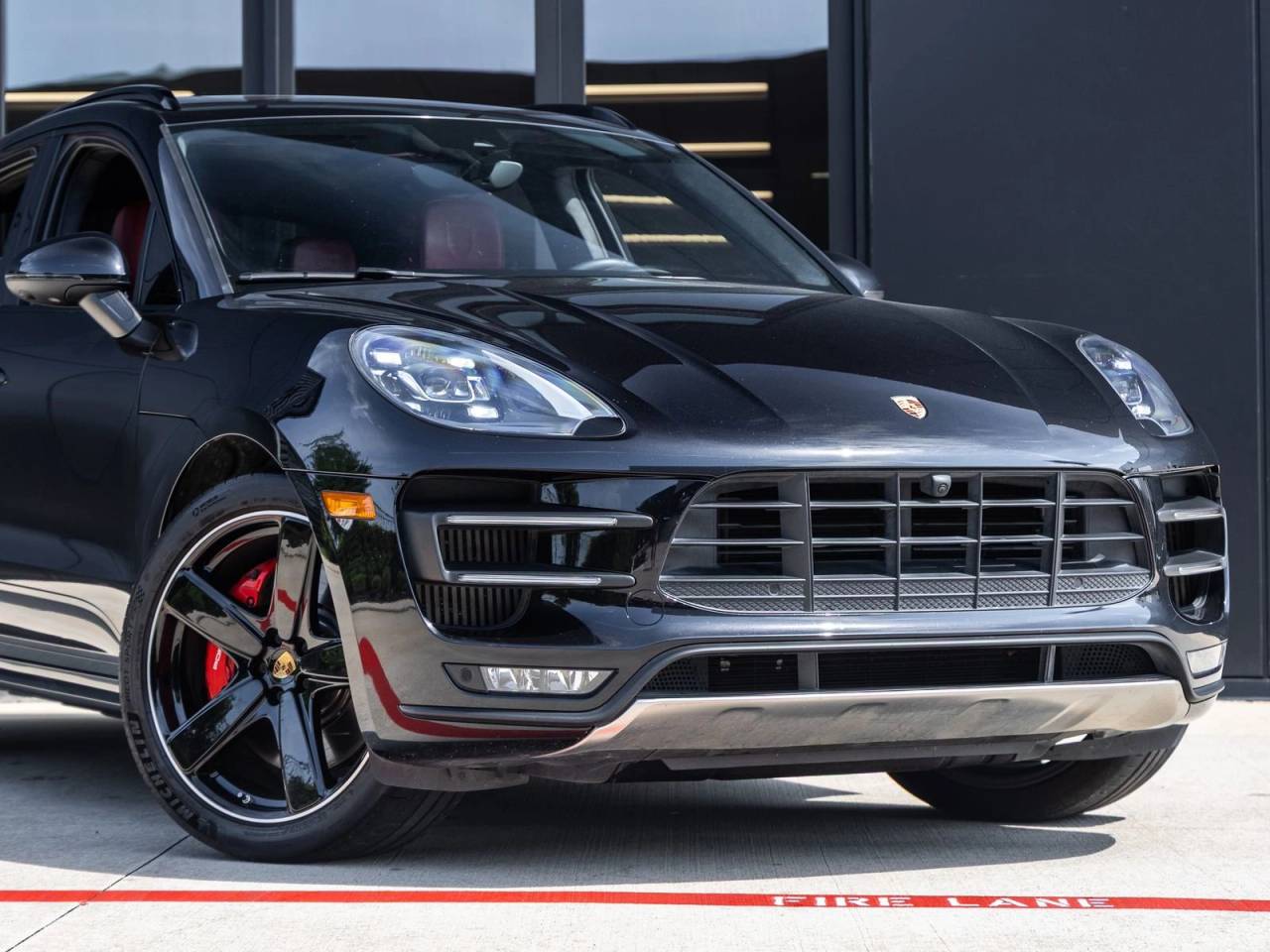 2017 Porsche Macan Turbo w/ Performance Package