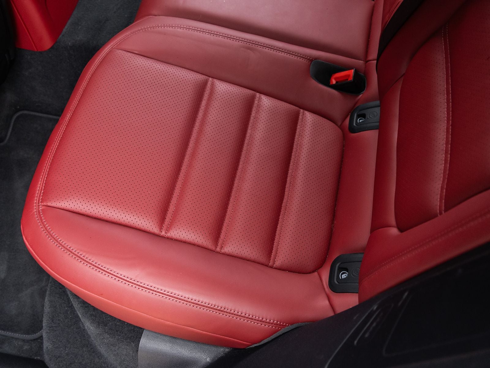 2023 Porsche Macan GTS