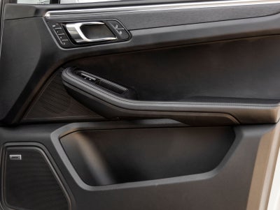 2024 Porsche Macan Macan GTS (MY24)