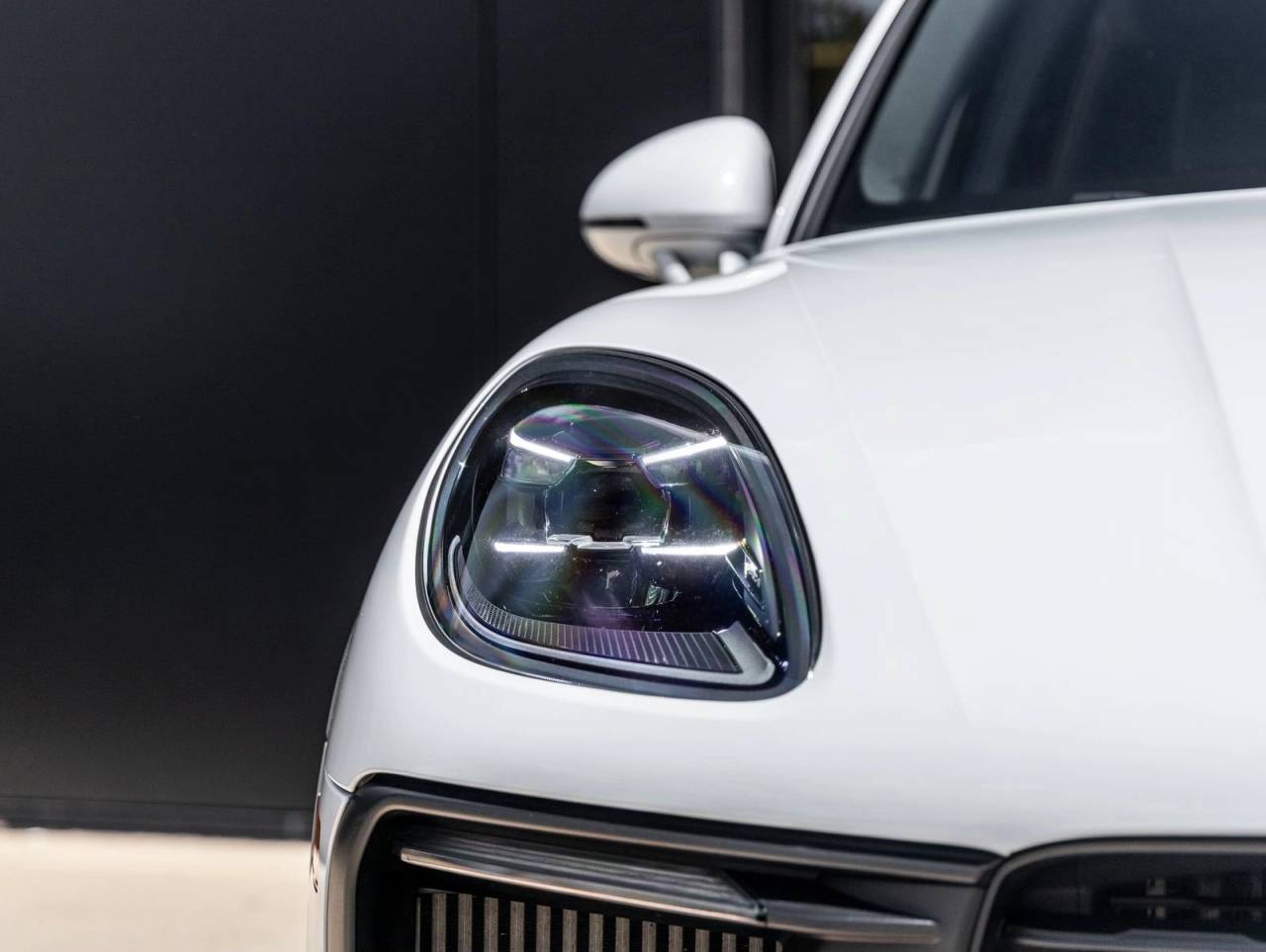 2024 Porsche Macan Macan GTS (MY24)
