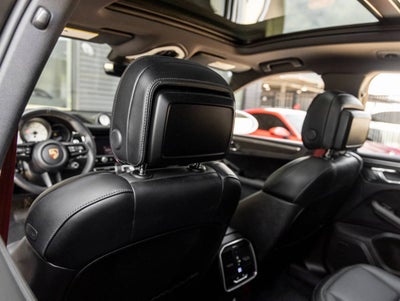 2024 Porsche Macan Macan GTS (MY24)