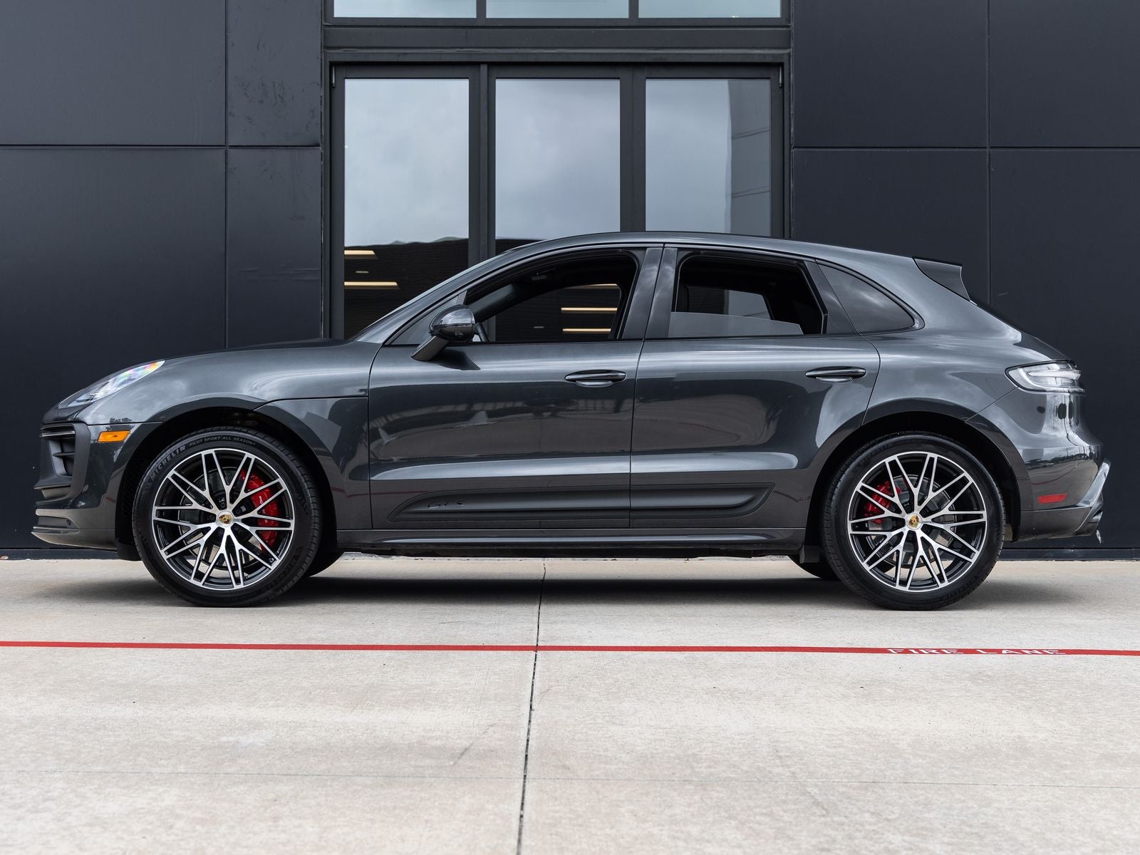 2024 Porsche Macan GTS
