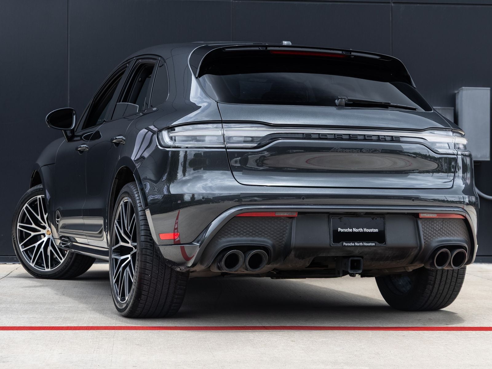 2024 Porsche Macan GTS