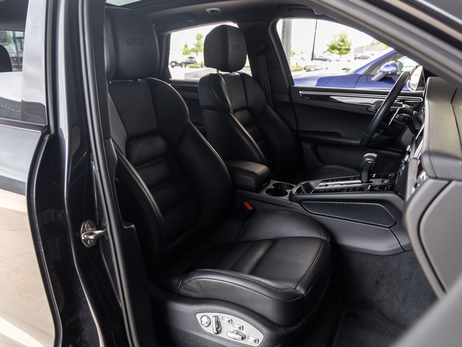 2024 Porsche Macan GTS