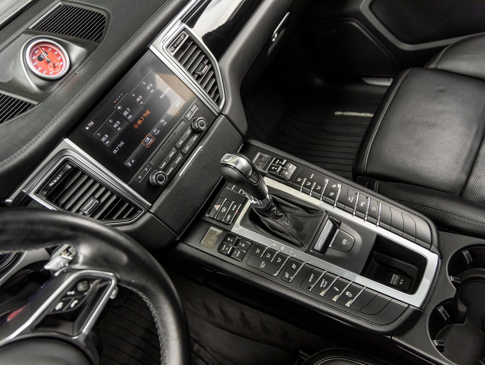 2017 Porsche Macan Turbo
