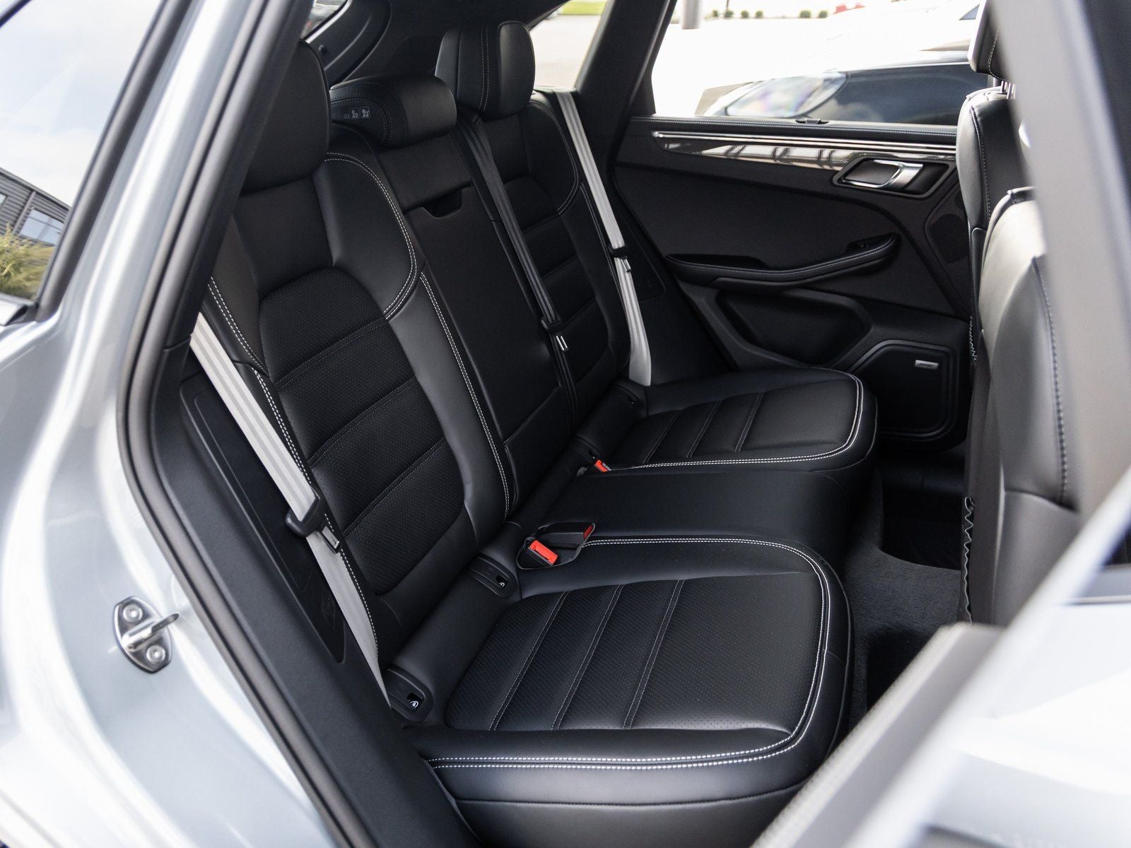 2026 Porsche Macan Macan GTS