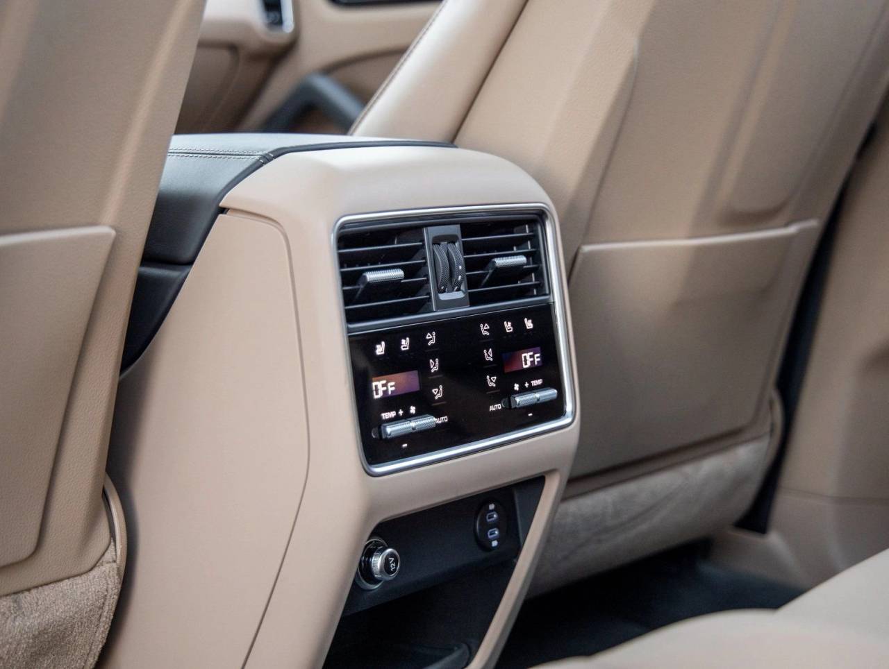 2023 Porsche Cayenne Cayenne Turbo (MY23)