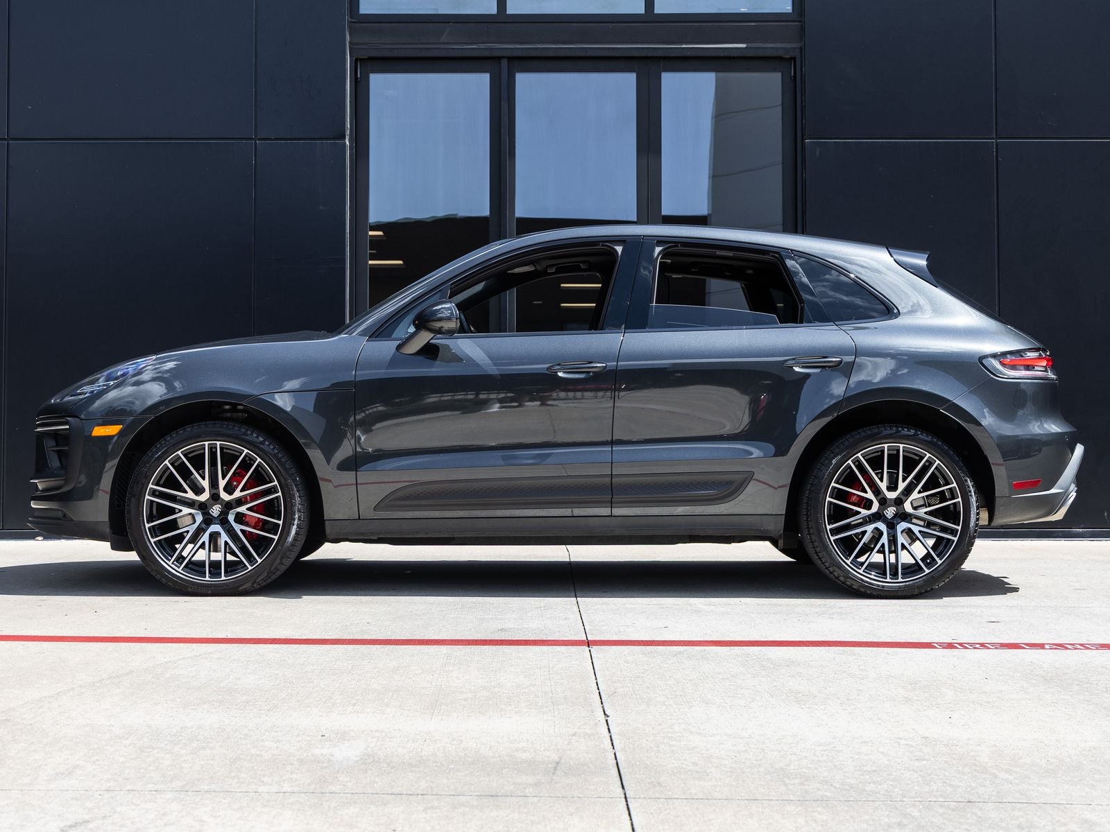 2024 Porsche Macan Macan S (MY24)