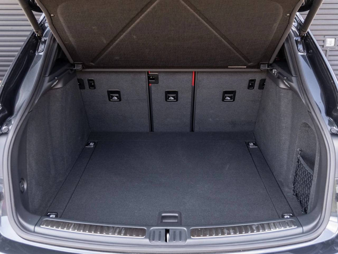 2024 Porsche Macan Macan S (MY24)
