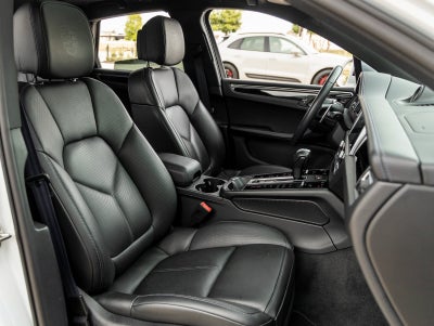 2024 Porsche Macan Macan S (MY24)