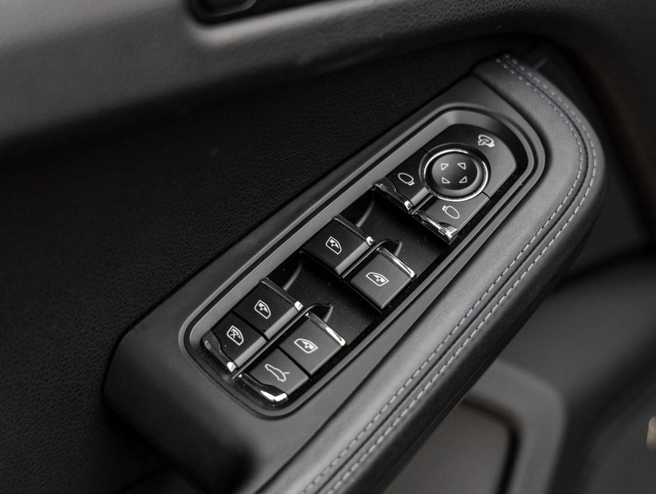 2024 Porsche Macan Macan S (MY24)