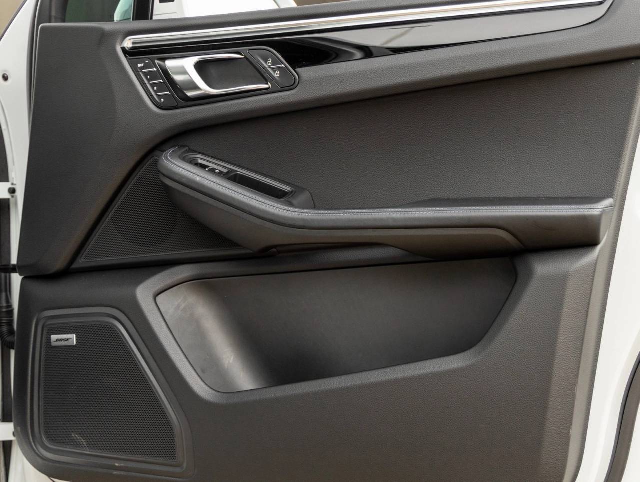 2024 Porsche Macan Macan S (MY24)