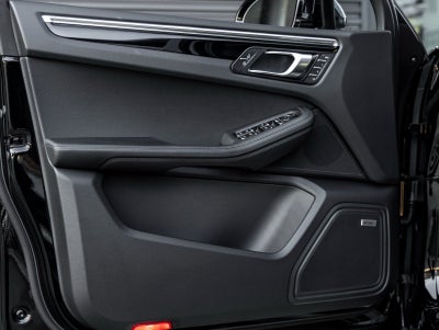 2026 Porsche Macan Macan S