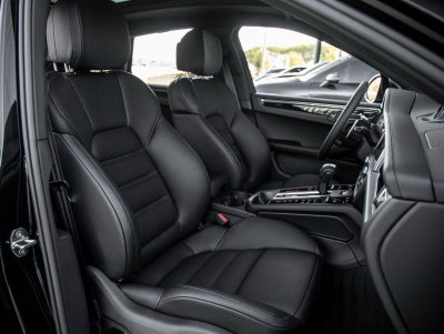 2026 Porsche Macan Macan S