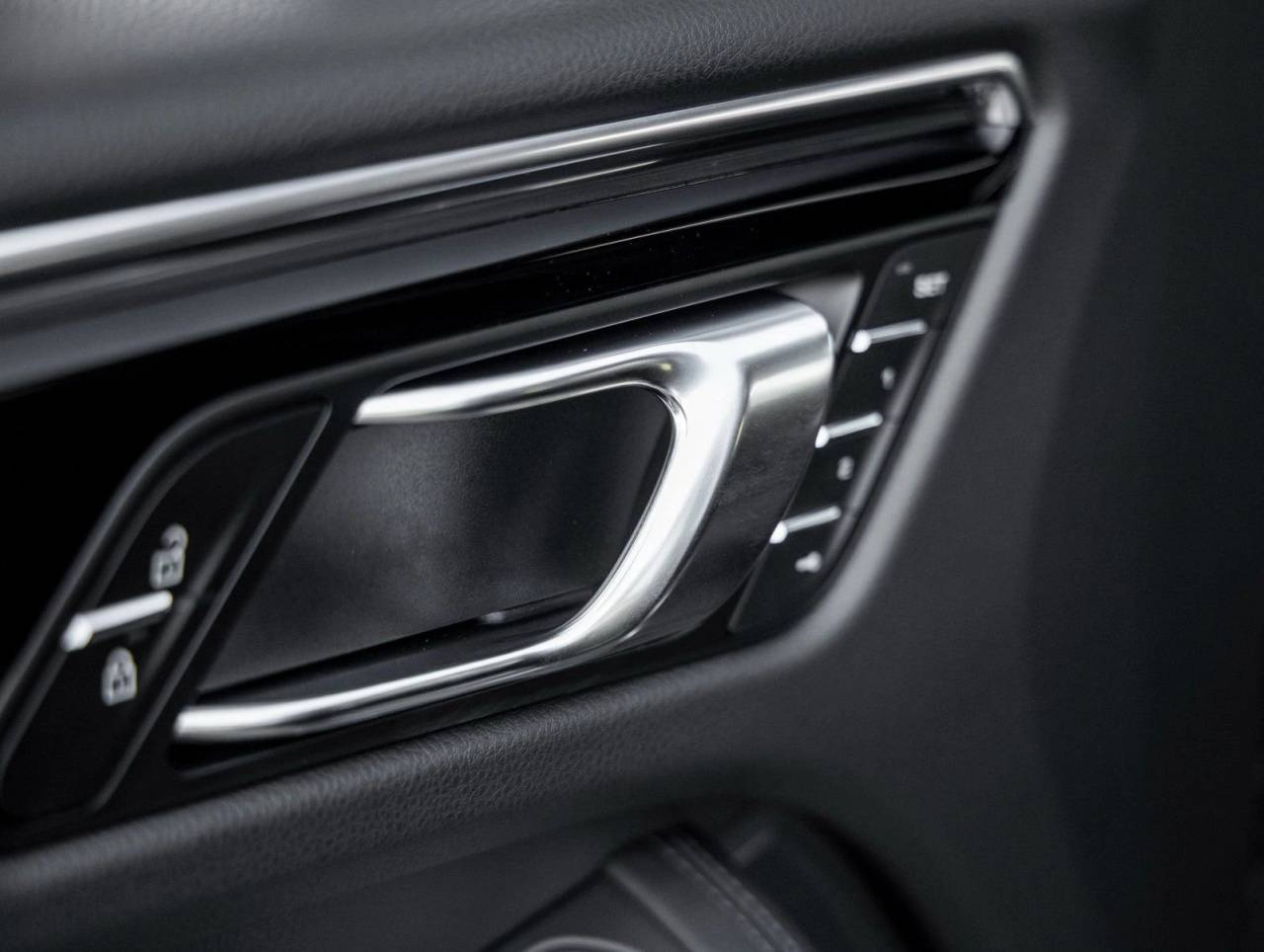 2026 Porsche Macan Macan S