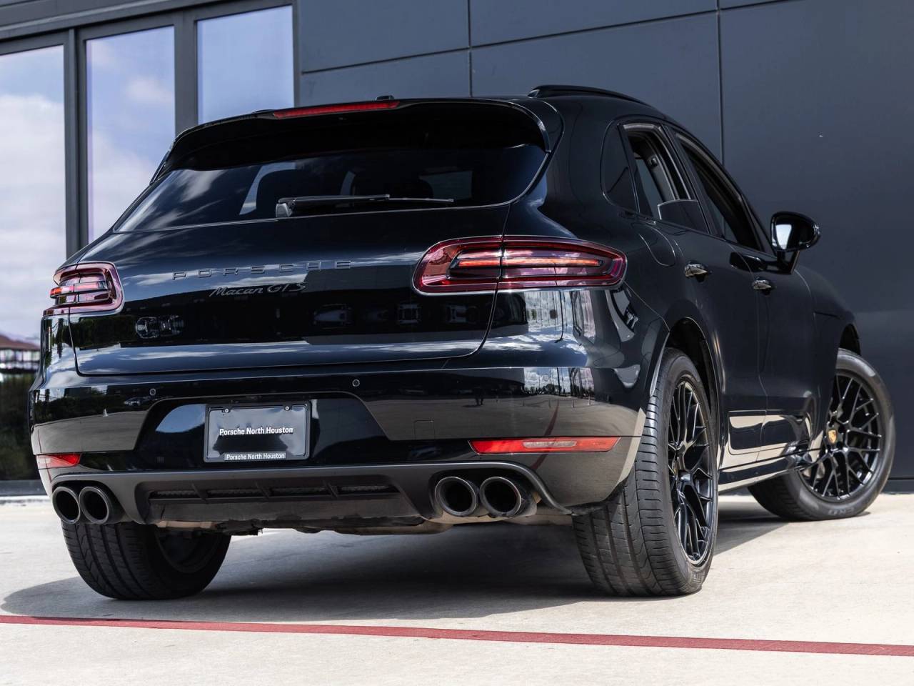 2018 Porsche Macan Macan GTS