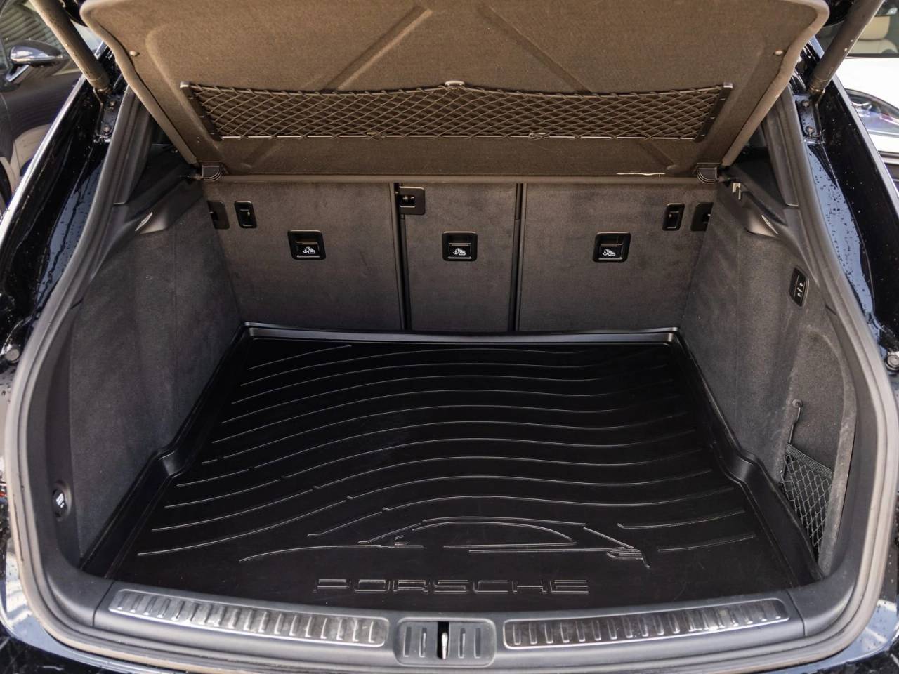 2018 Porsche Macan Macan GTS