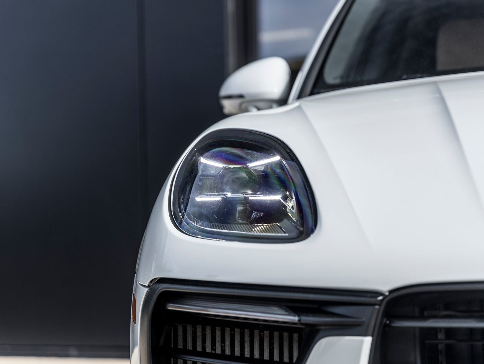 2023 Porsche Macan S