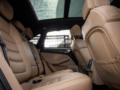 2023 Porsche Macan S