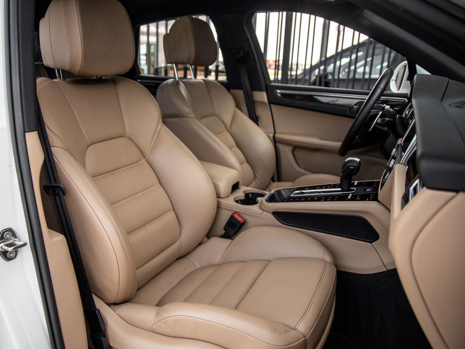 2023 Porsche Macan S