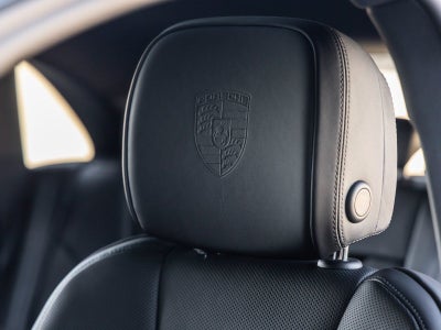 2025 Porsche Macan S