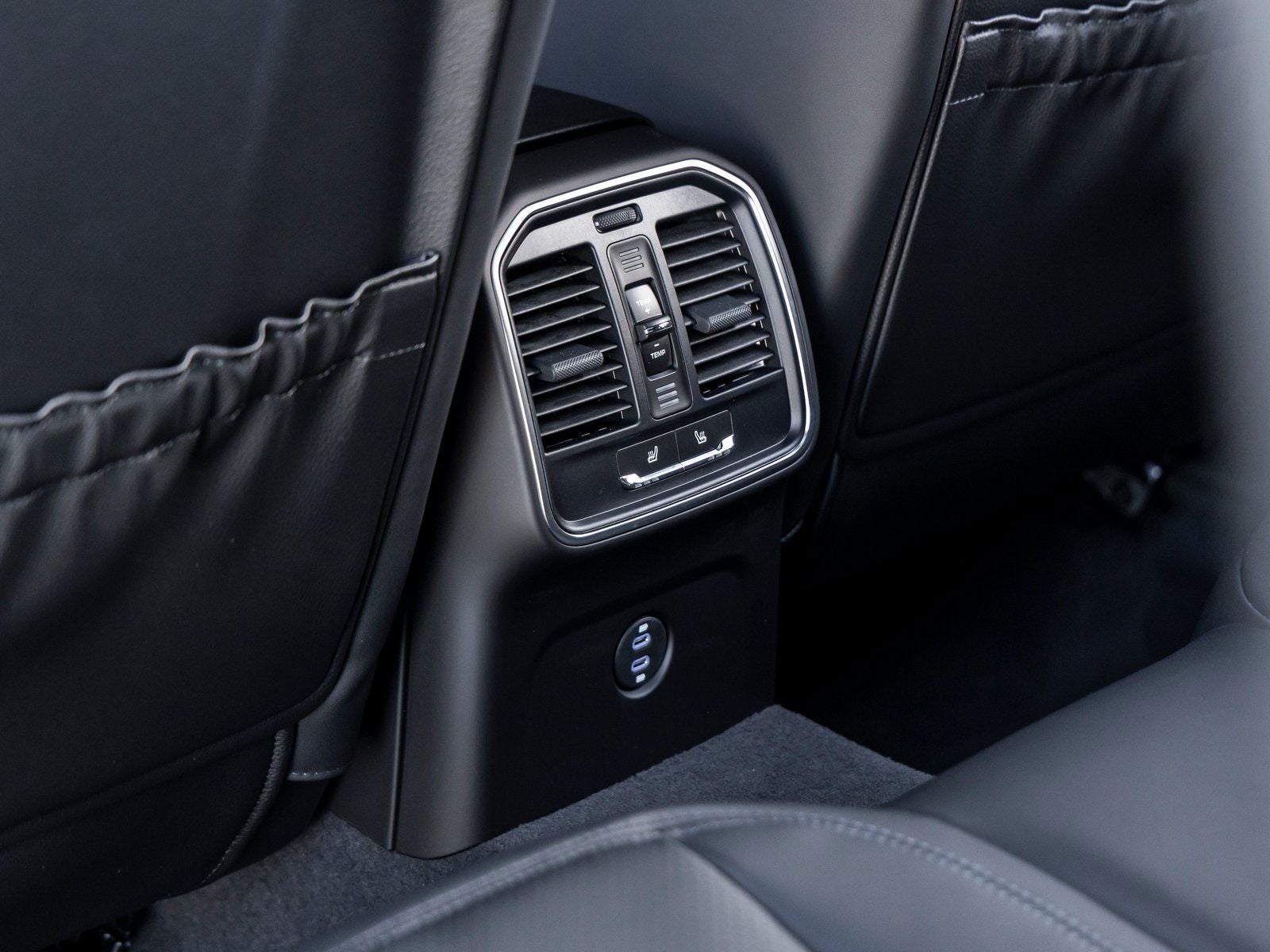 2025 Porsche Macan S