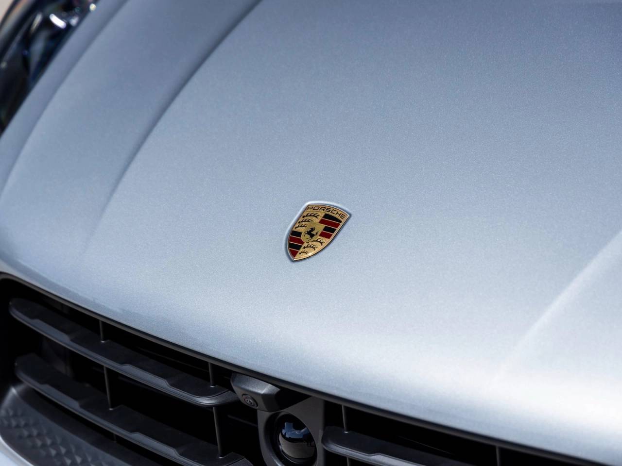 2025 Porsche Macan S