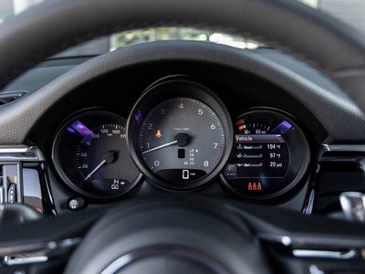 2025 Porsche Macan S