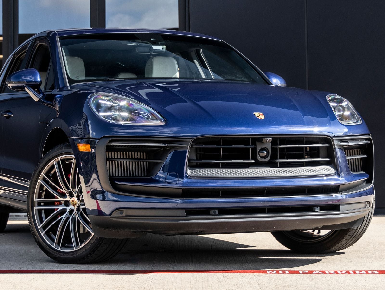 2023 Porsche Macan S