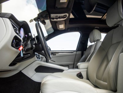 2023 Porsche Macan S