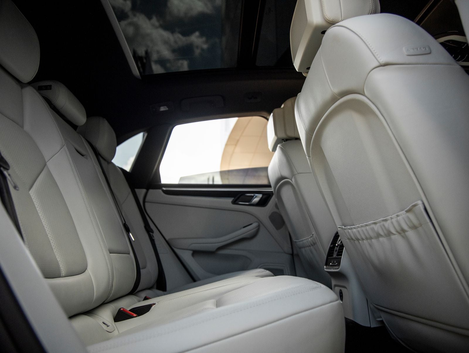 2023 Porsche Macan S