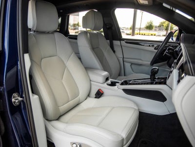 2023 Porsche Macan S