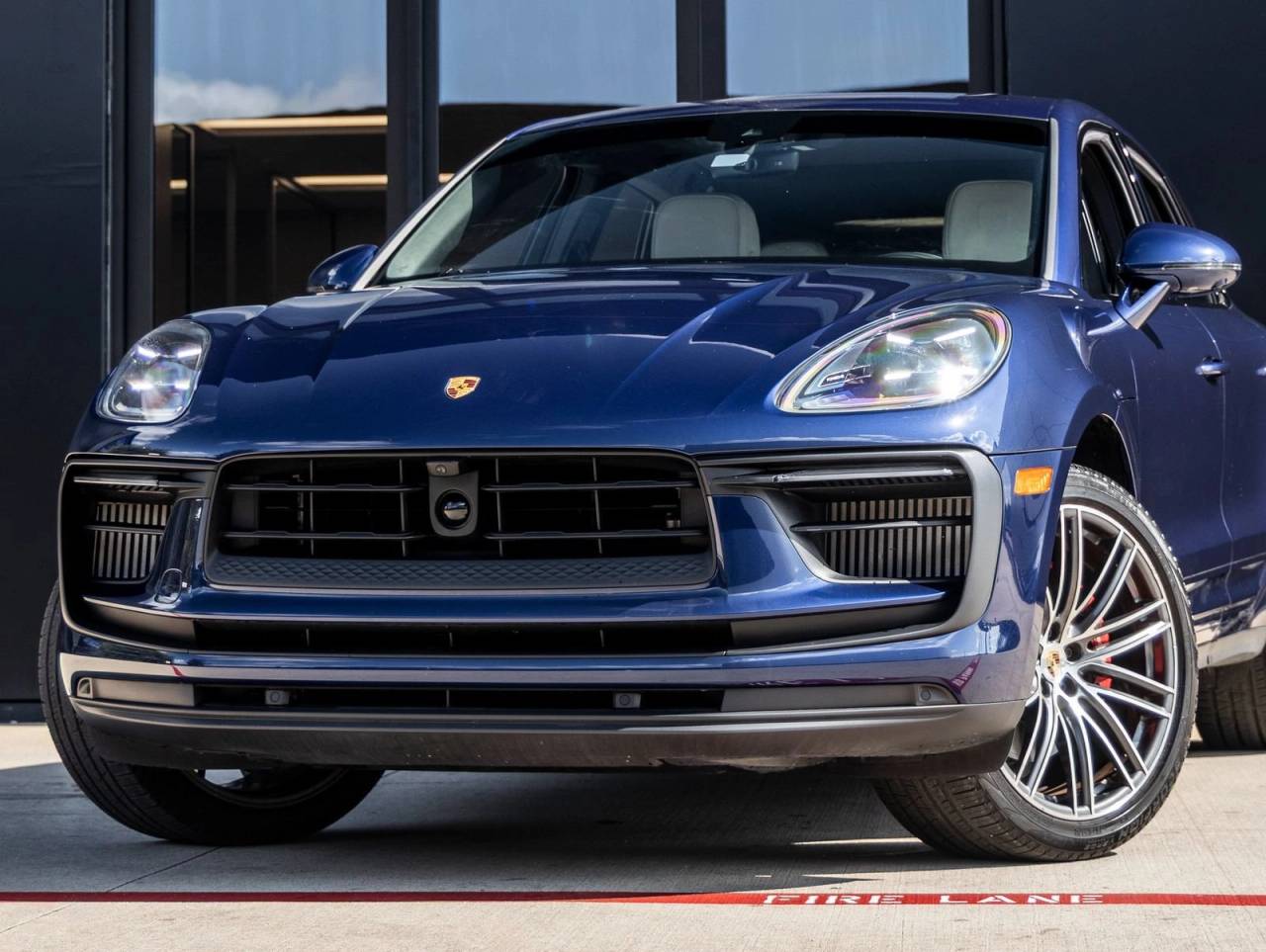 2023 Porsche Macan Macan S (MY23)